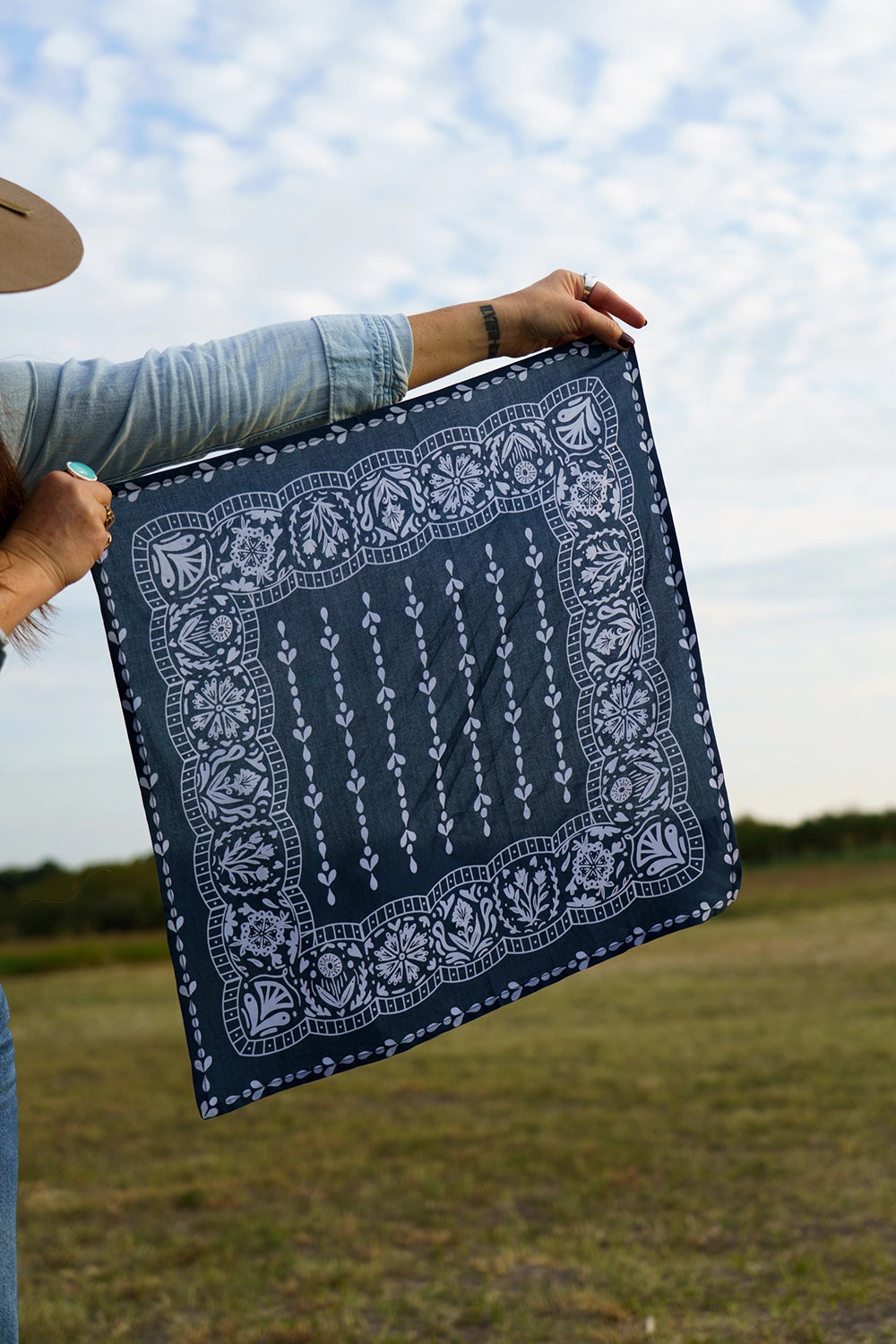Garden Bandana Navy - Accessories