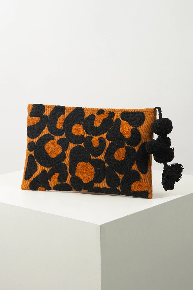 Noonday clutch NEW shops