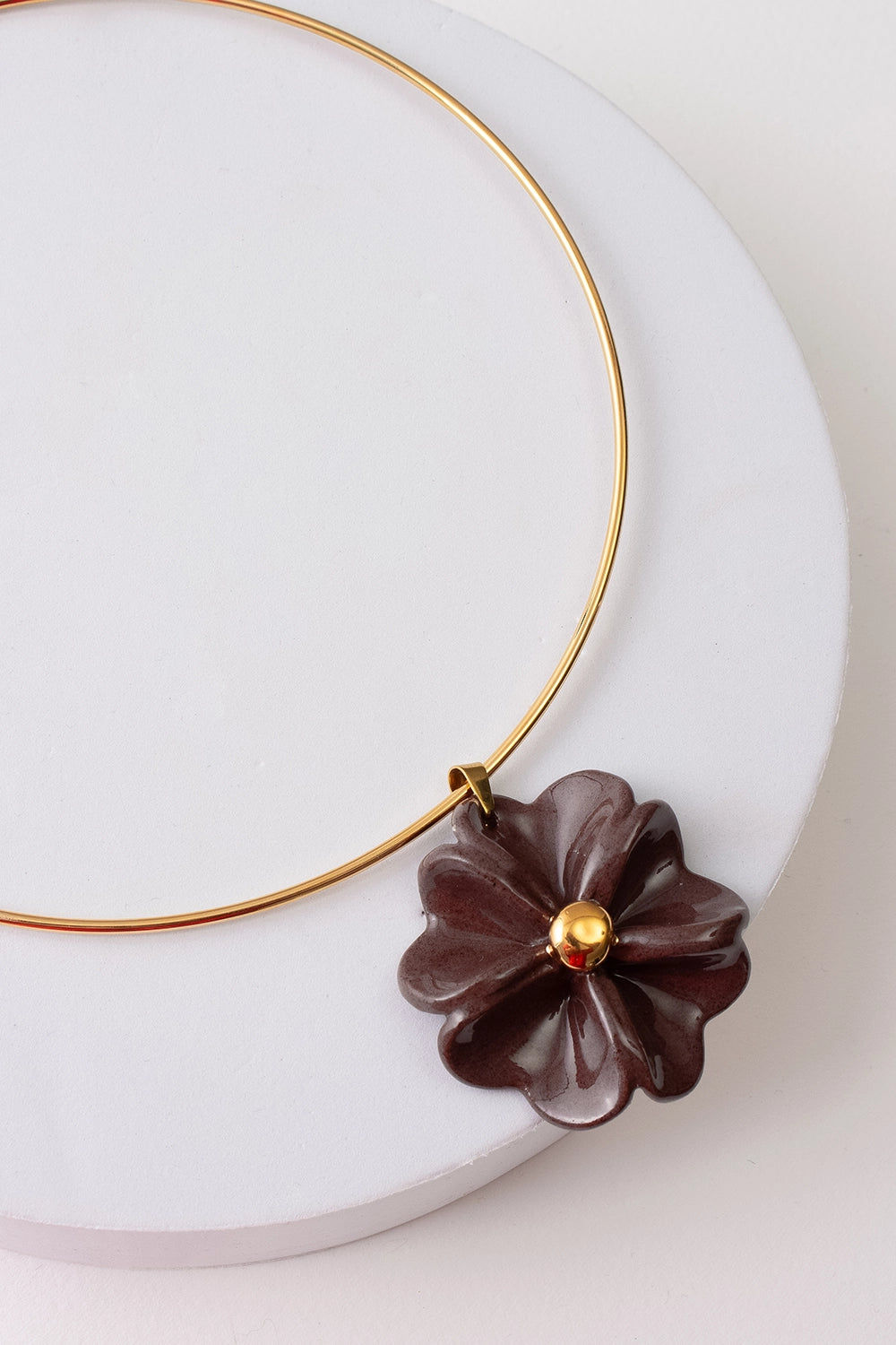 Gold Touch Collar - NECKLACES