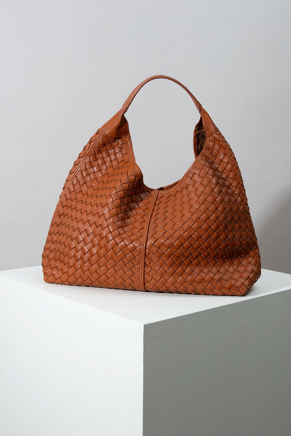 バッグ archive Woven Leather Hobo Shoulder Bag SP26-298-Editcopy.webp?v=