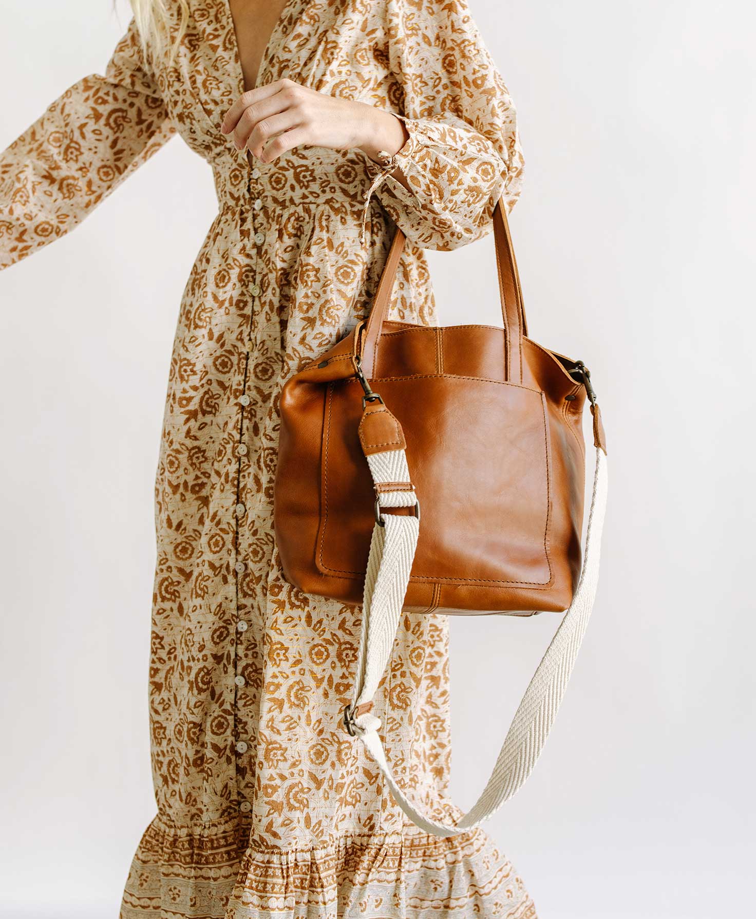 Tote, deals Suede Noonday Collection