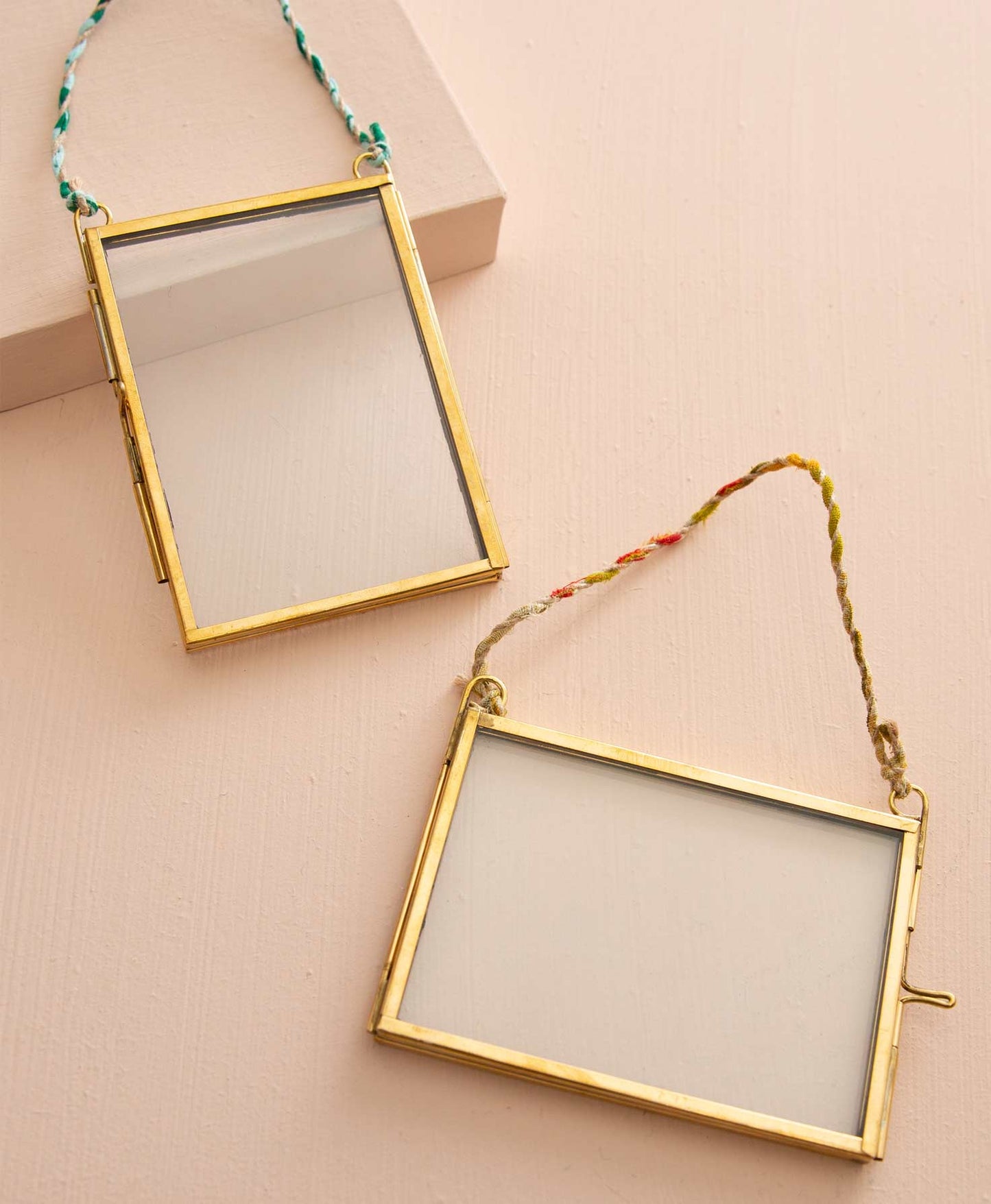 Memento Frame Ornaments, Set of 2