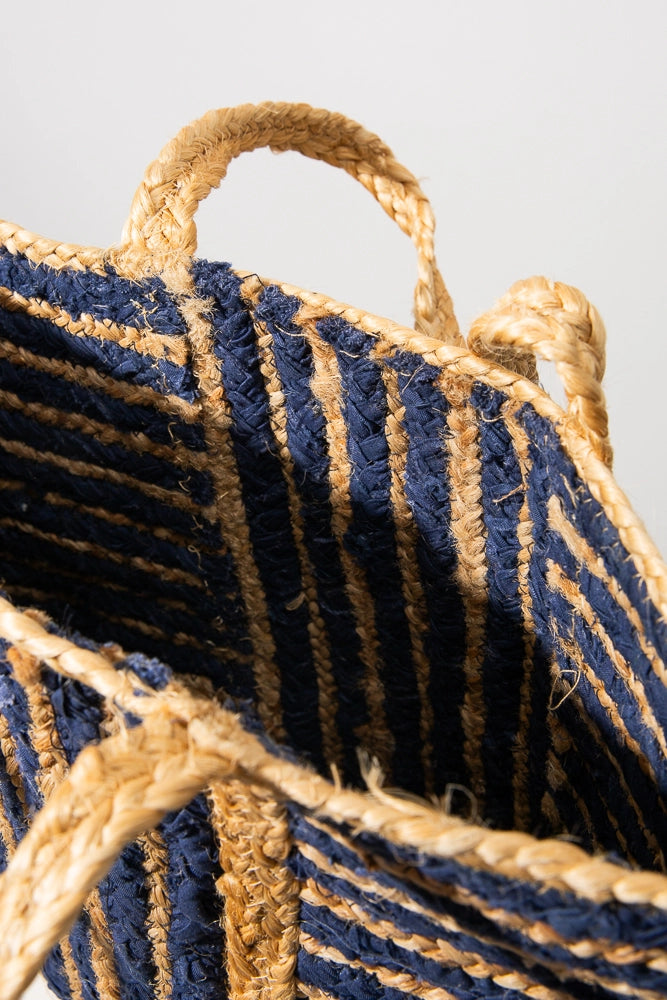 The interior of the Striped Jute Tote is unlined and matches its exterior. There are no internal pockets.